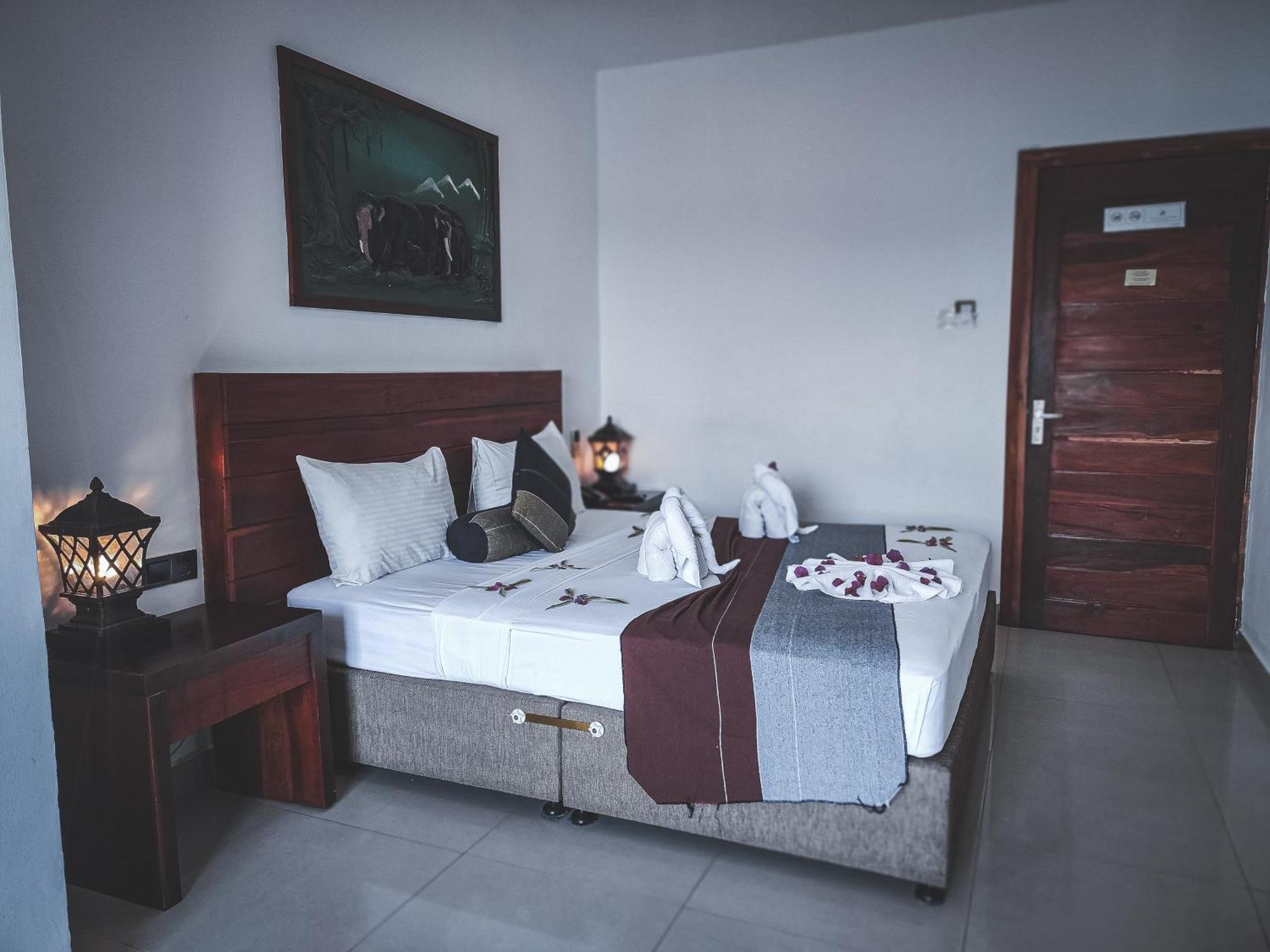 Hotel Elephant Park - New Deal! Half Off Airport Pickups Available Pinnawala  Exteriér fotografie