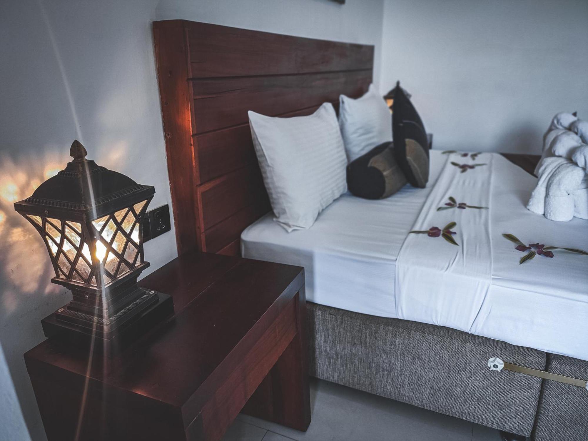 Hotel Elephant Park - New Deal! Half Off Airport Pickups Available Pinnawala  Exteriér fotografie
