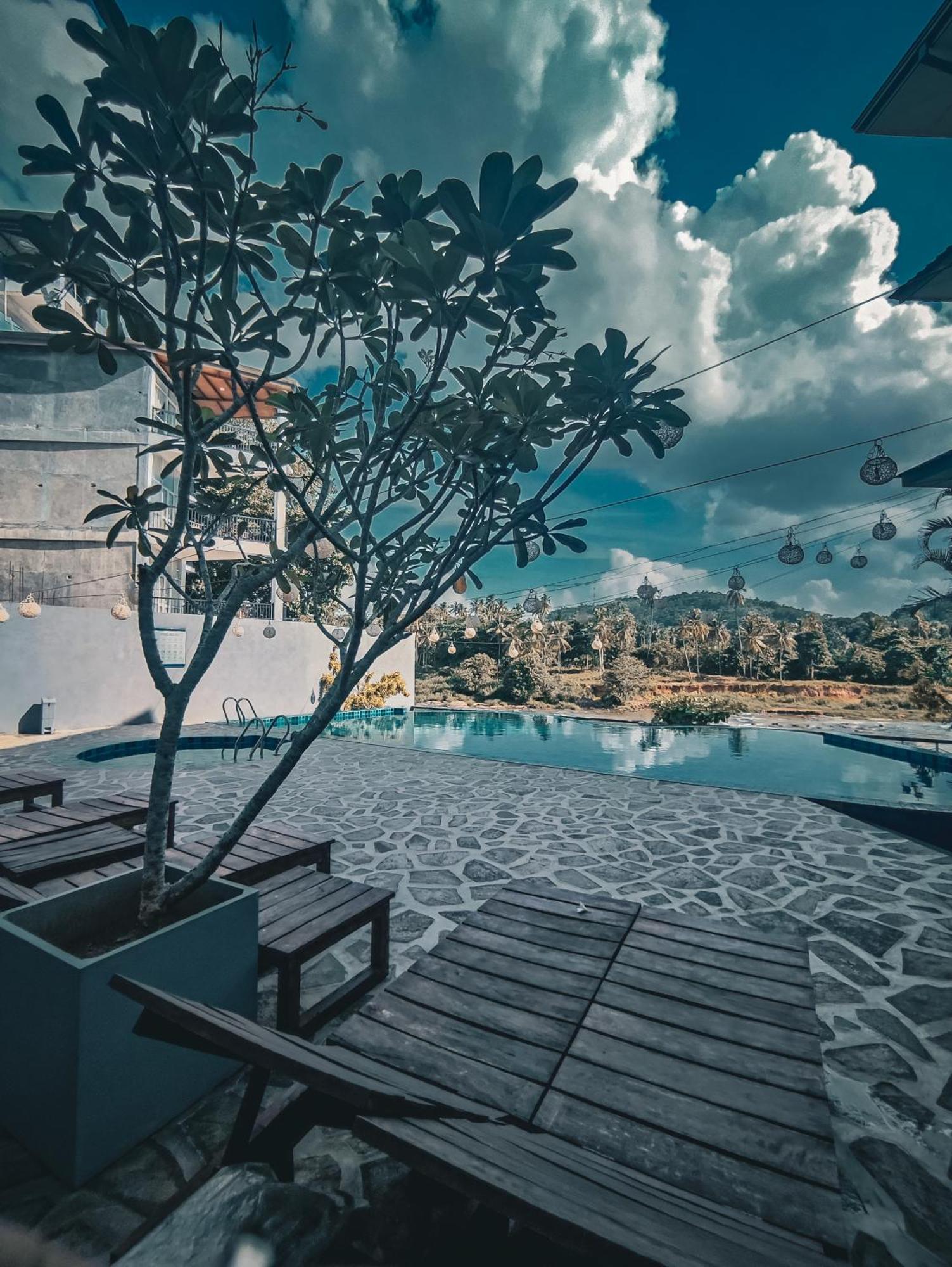 Hotel Elephant Park - New Deal! Half Off Airport Pickups Available Pinnawala  Exteriér fotografie